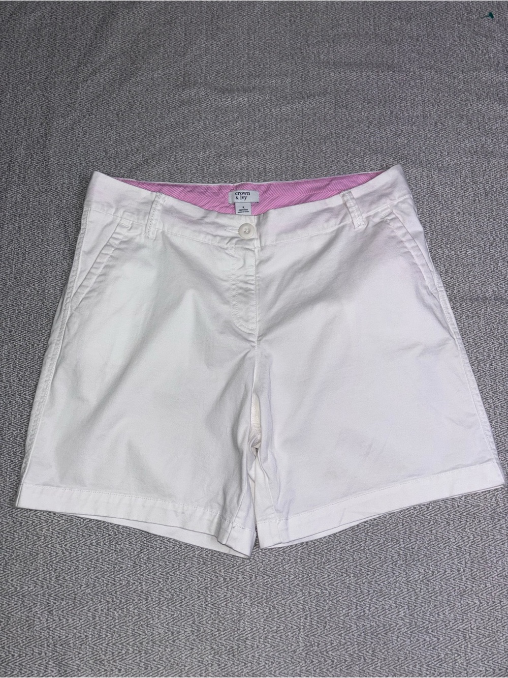 Crown & Ivy white Caroline chino shorts flat front 6.5" inseam size 8